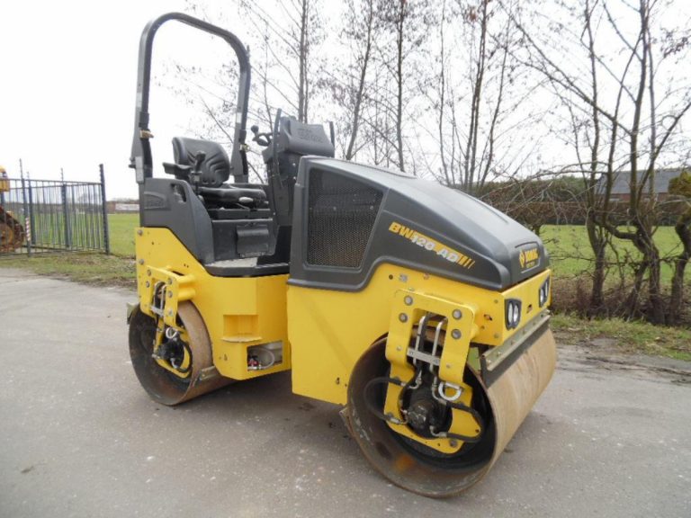 BOMAG BW 120 AD-5 tandem articulated vibratory roller