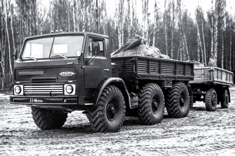 ЗиЛ-132РС 6х6.4 опытный сельскохозяйственный грузовик с самосвальной платформой боковой выгрузки