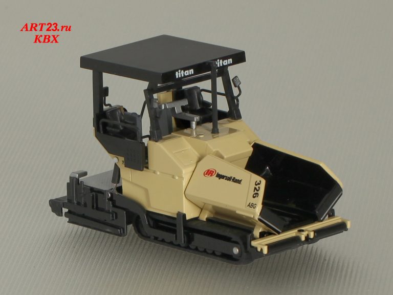 Ingersoll Rand ABG Titan 326 crawler Asphalt Paver