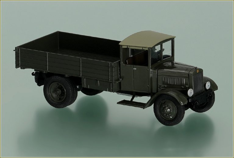 Я-4 первый советский серийный бортовой грузовик