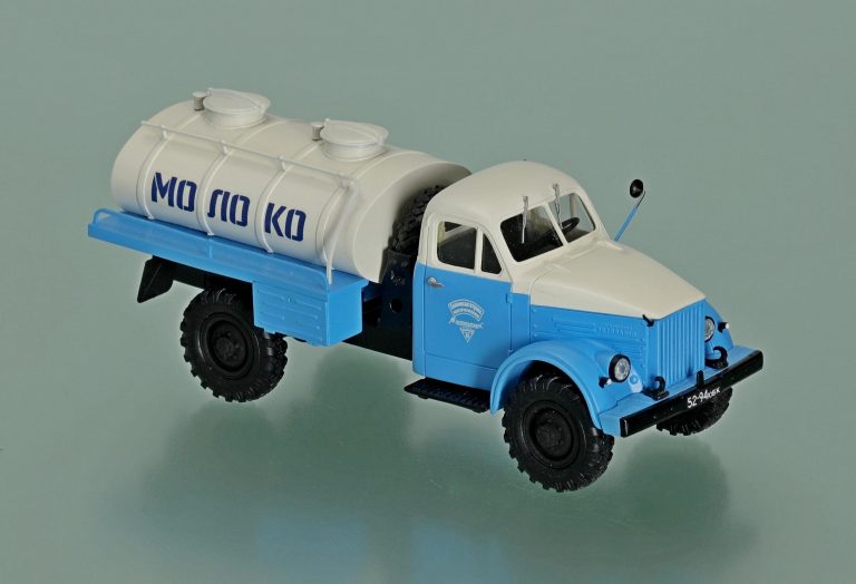 АЦ-18-63 автоцистерна для перевозки молока на шасси ГАЗ-63