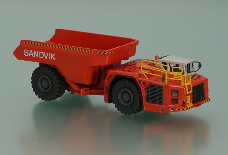 Sandvik TH663 articulated underground dump truck
