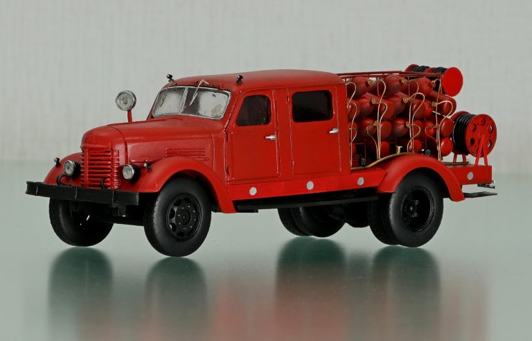 ПАУТ пожарный автомобиль углекислотного тушения на шасси ЗиС-150