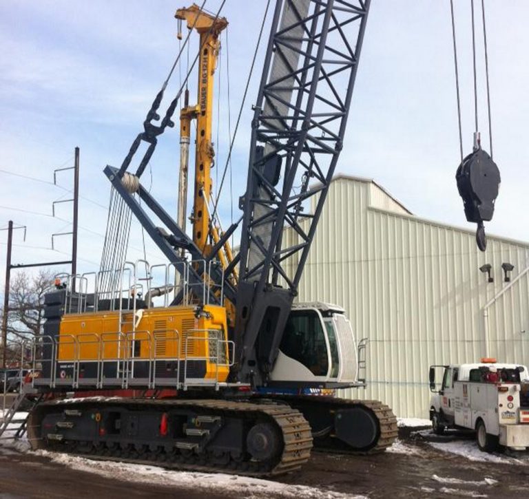 Bauer MC 96 Duty-cycle crane with trench Cutter  BC35