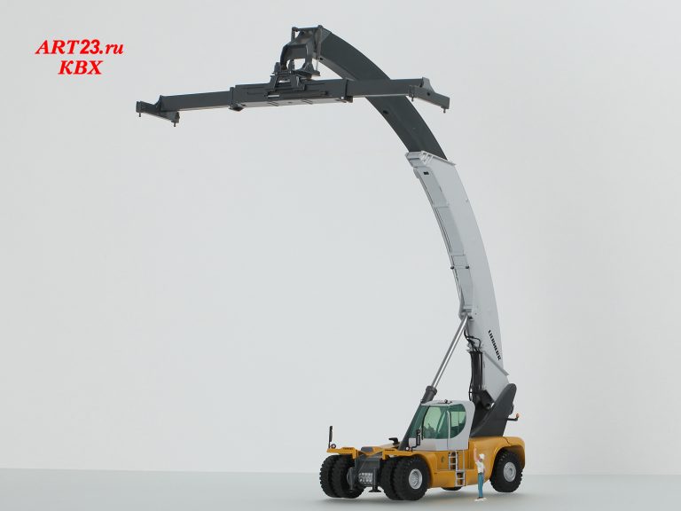Liebherr LRS 645 Litronic Container stackers