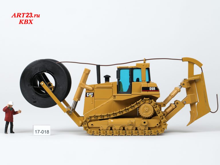 Buster Peterson crawler cable stacker based on a bulldozer Caterpillar D9R