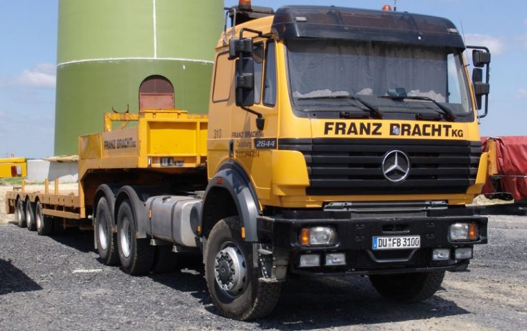 Mercedes-Benz SK 2635S «Messer Griesheim» truck tractor and semi-trailer