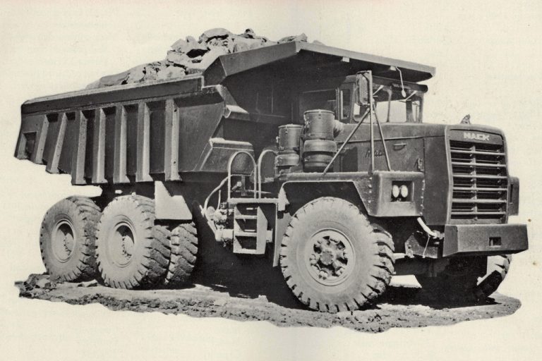 Mack M-100SX off-road Mining Truck