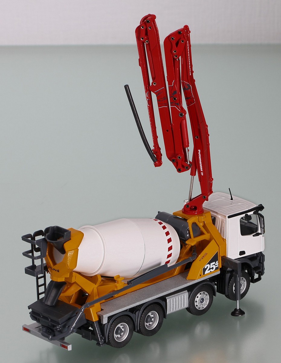 Putzmeister Pumi 25-4 truck mixer with concrete pump and boom — Каталог  К.В.Х.