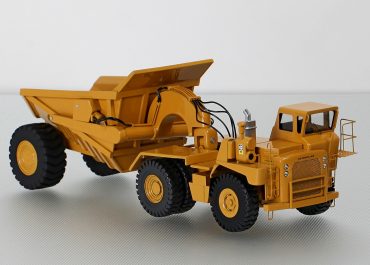 Caterpillar 772 Mining off-road truck tractor with 1-axle semi-trailer Athey
