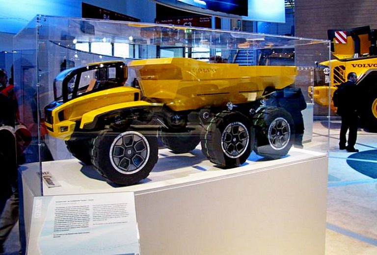 Volvo Centaur Concept off-road articulated dump truck