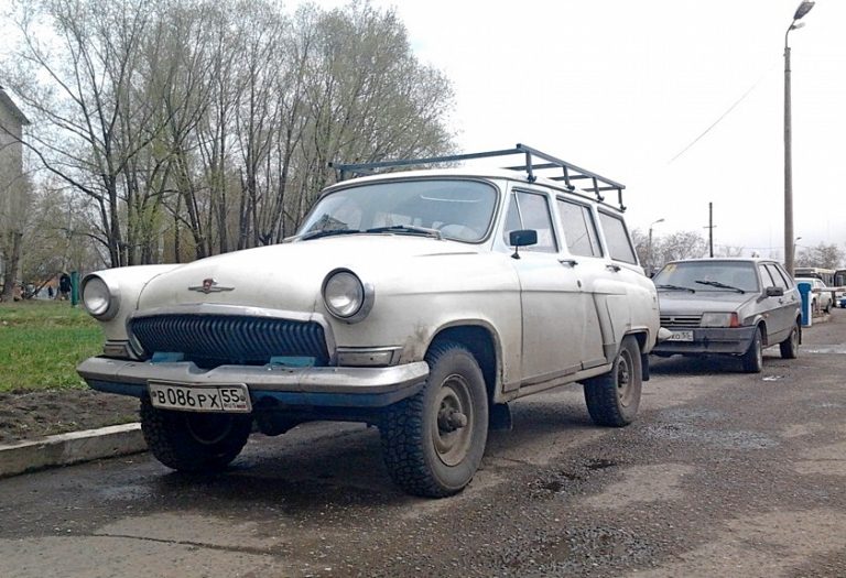 Полноприводный легковой автомобиль на базе заднеприводного универсала ГАЗ-22 «Волга»