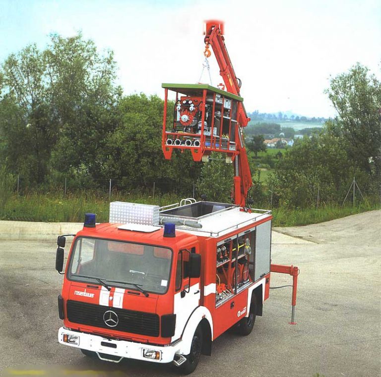 Rosenbauer RW RFC-11 fire emergency truck with crane and container first aid
