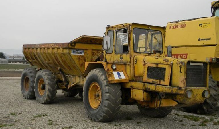 BM Volvo DR 860 off-road articulated Dump Truck