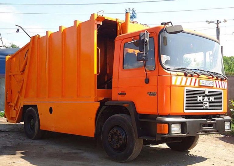 Haller X2 M-16 «Hofmann denkt» garbage truck on the chassis MAN TGA 18.310