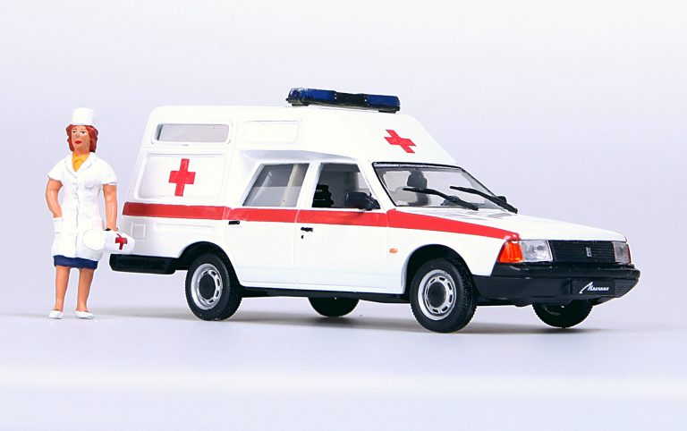 АСМП Москвич-2901 переднеприводный автомобиль скорой медицинской помощи на базе Москвича-21412