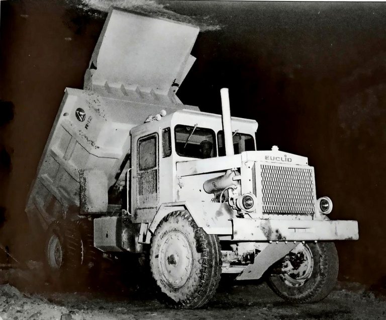 Euclid R-12, 3UD, 4UD, off-road Mining rear dump truck 148BY