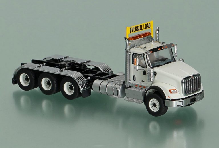 International HX620 Day Cab heavy truck tractor with 3-Axle cart Tridem