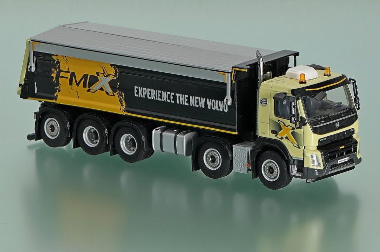 Volvo FMX 13.540 Day Cab rear dump truck