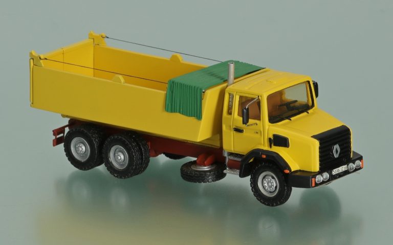 RVI Renault C260.26 rear dump truck