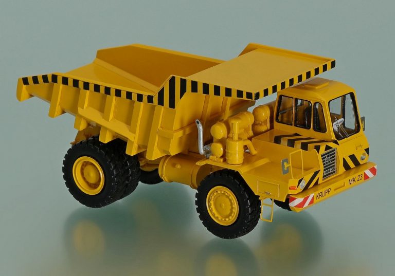 Krupp MK 23-200 off-road Mining rear dump truck