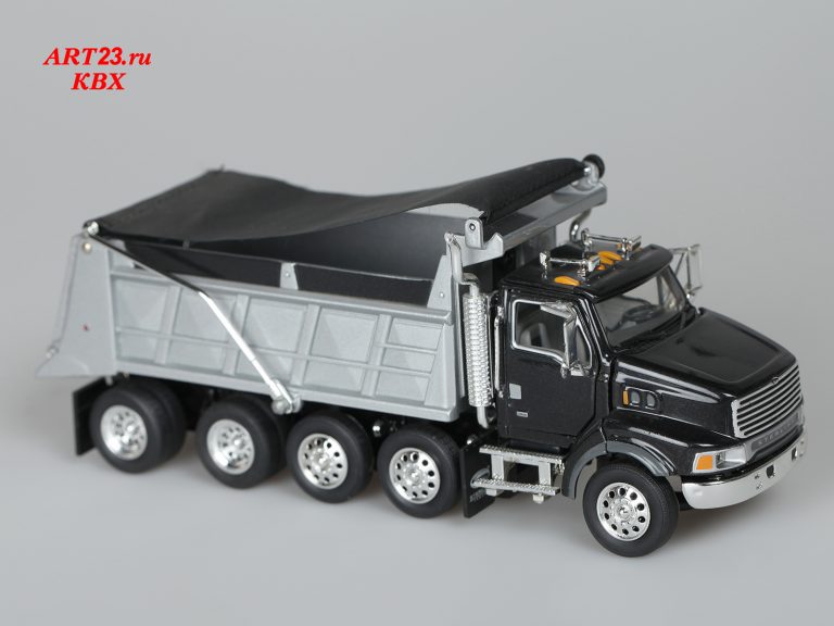 Sterling LT 9500 construction rear dump truck