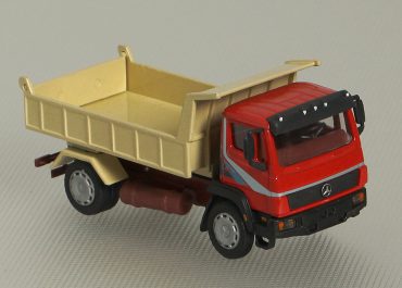 Mercedes Benz LPN 1218/1418/1718K construction rear dump truck