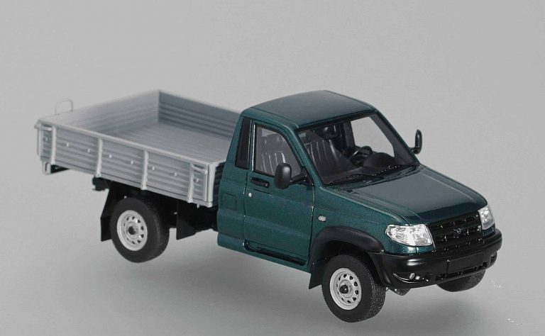 УАЗ Карго, УАЗ-23602 4х4 малотоннажный бортовой грузовик