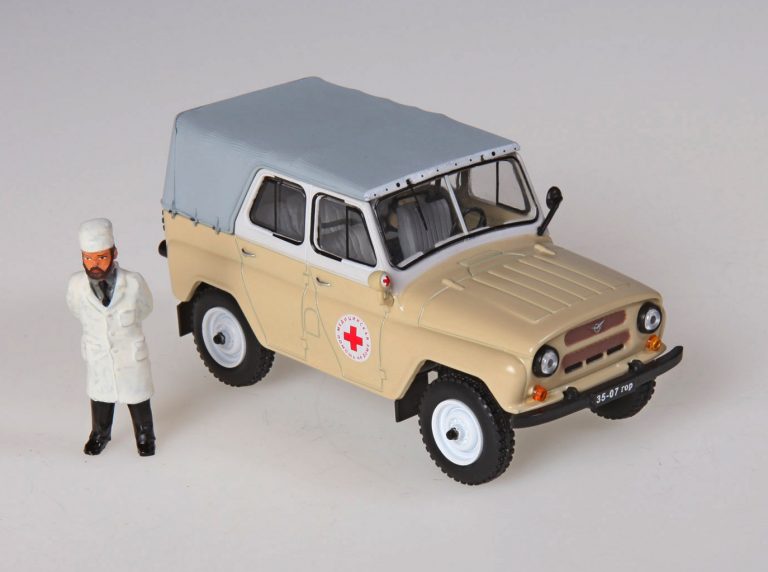УАЗ-469БГ автомобиль для оказания медицинской помощи на дому в сельской местности