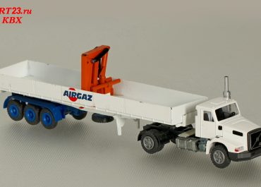 Volvo NL 12 Intercooler «Airgaz» truck tractor with semi-trailer and manipulator crane