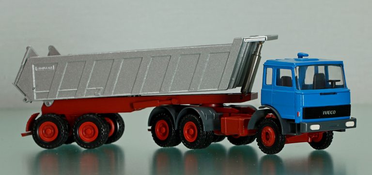 IVECO TurboStar 330-35 truck tractor with 2-Axle rear dump truck semi-trailer Meiller MHKS 40/2
