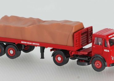 Leyland Comet (second release) «British Road Services» truck tractor with semi-trailer-platform