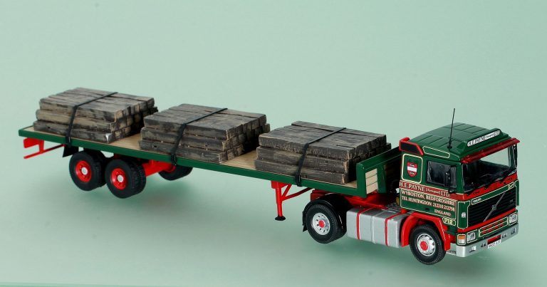 Volvo F12 «H. E. Payne Transport LTD» truck tractor with semi-trailer-platform