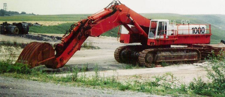 Poclain 1000CK M1 career crawler hydraulic excavator