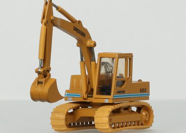 Dresser 625E crawler hydraulic excavator