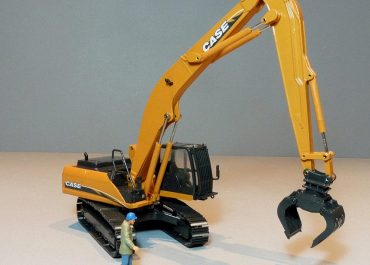 Case CX 240B LC MH crawler hydraulic excavator-reloader