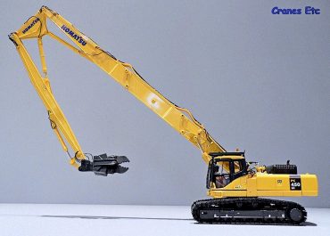 Komatsu PC 450LC-7 Galeo crawler hydraulic demolition excavator