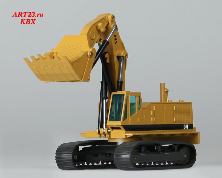 Caterpillar 245 crawler hydraulic excavator