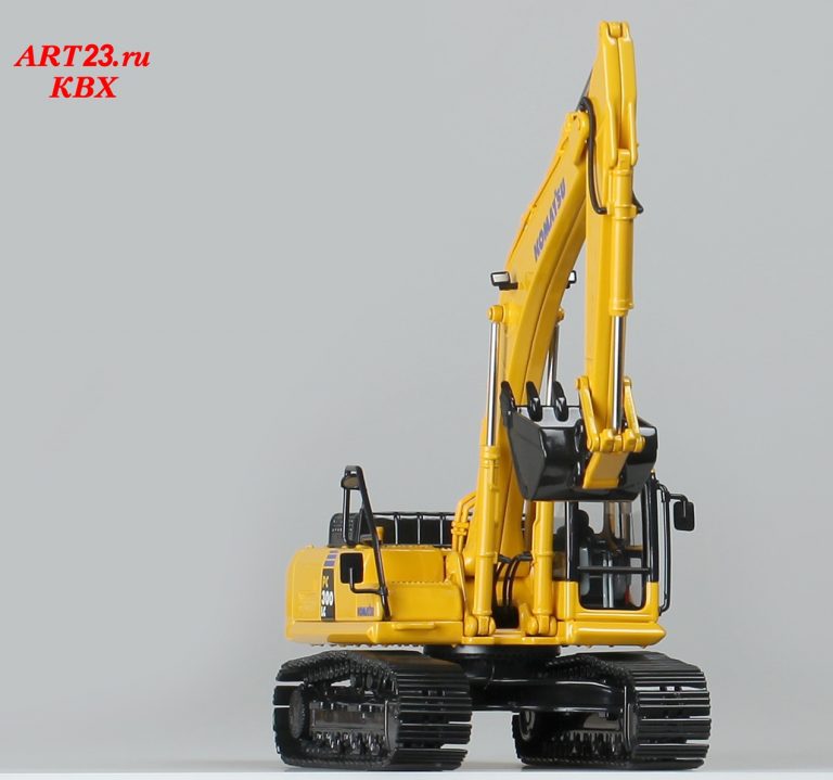 Komatsu PC 300 LC-8 crawler hydraulic excavator