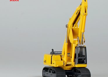Komatsu PC 200-6 Avance crawler hydraulic excavator