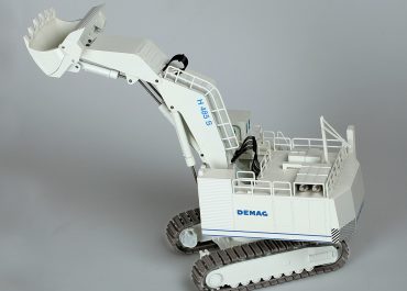 DEMAG H485S, Super 1990, crawler hydraulic mining shovel