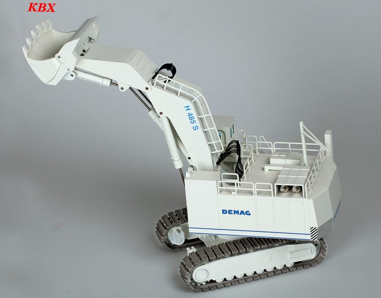 DEMAG H485S, Super 1990, crawler hydraulic mining shovel