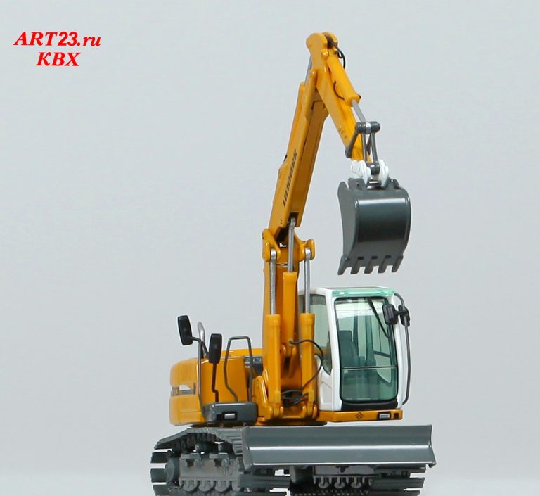 Liebherr R 313 Litronic crawler hydraulic excavator