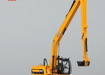 JCB JS 220 LR crawler hydraulic excavator