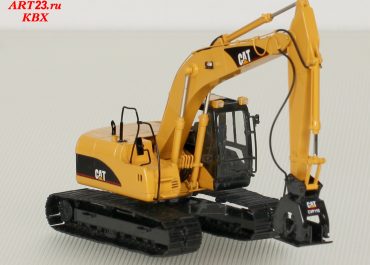 Caterpillar 320C LU crawler excavator with vibrating plate CAT CVP110