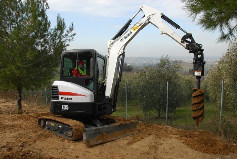 BobCatE35 kompact hydraulic excavator