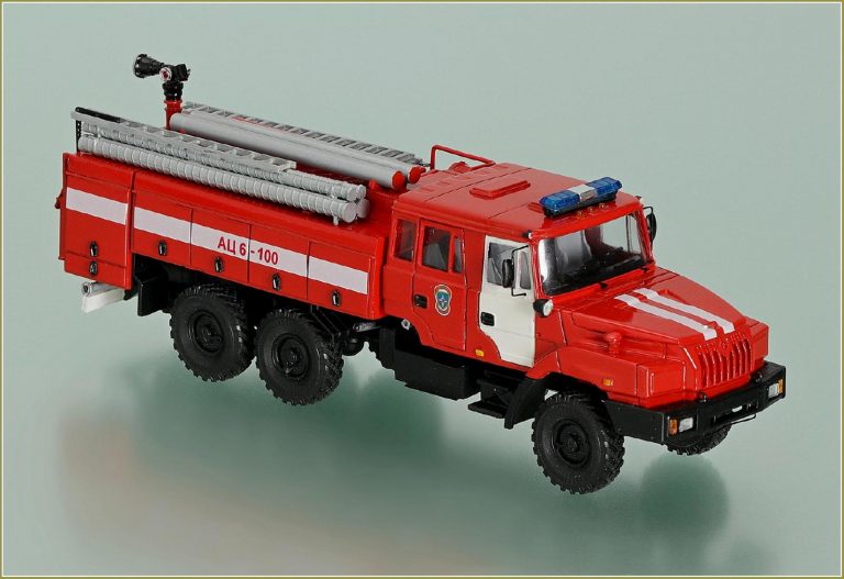 АЦ 6,0-100 пожарная цистерна на шасси Урал-4320-1951-48