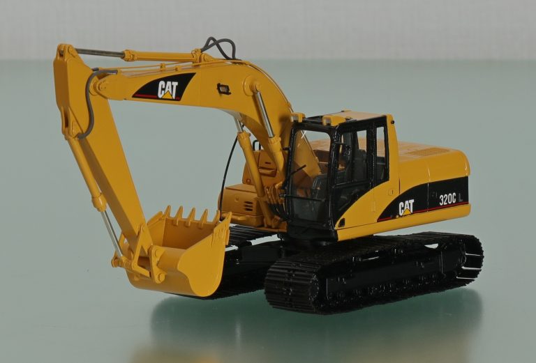 Caterpillar 320CL crawler hydraulic excavator