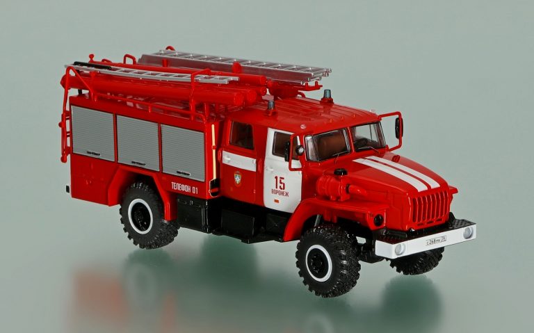 ПСА 2,0-40/2 (43206) модель 008-МИ автоцистерна пожарно-спасательная на шасси Урал-43206