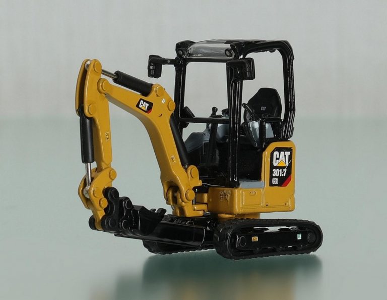 Caterpillar 301.7 CR Next Generation hydraulic crawler mini-excavator